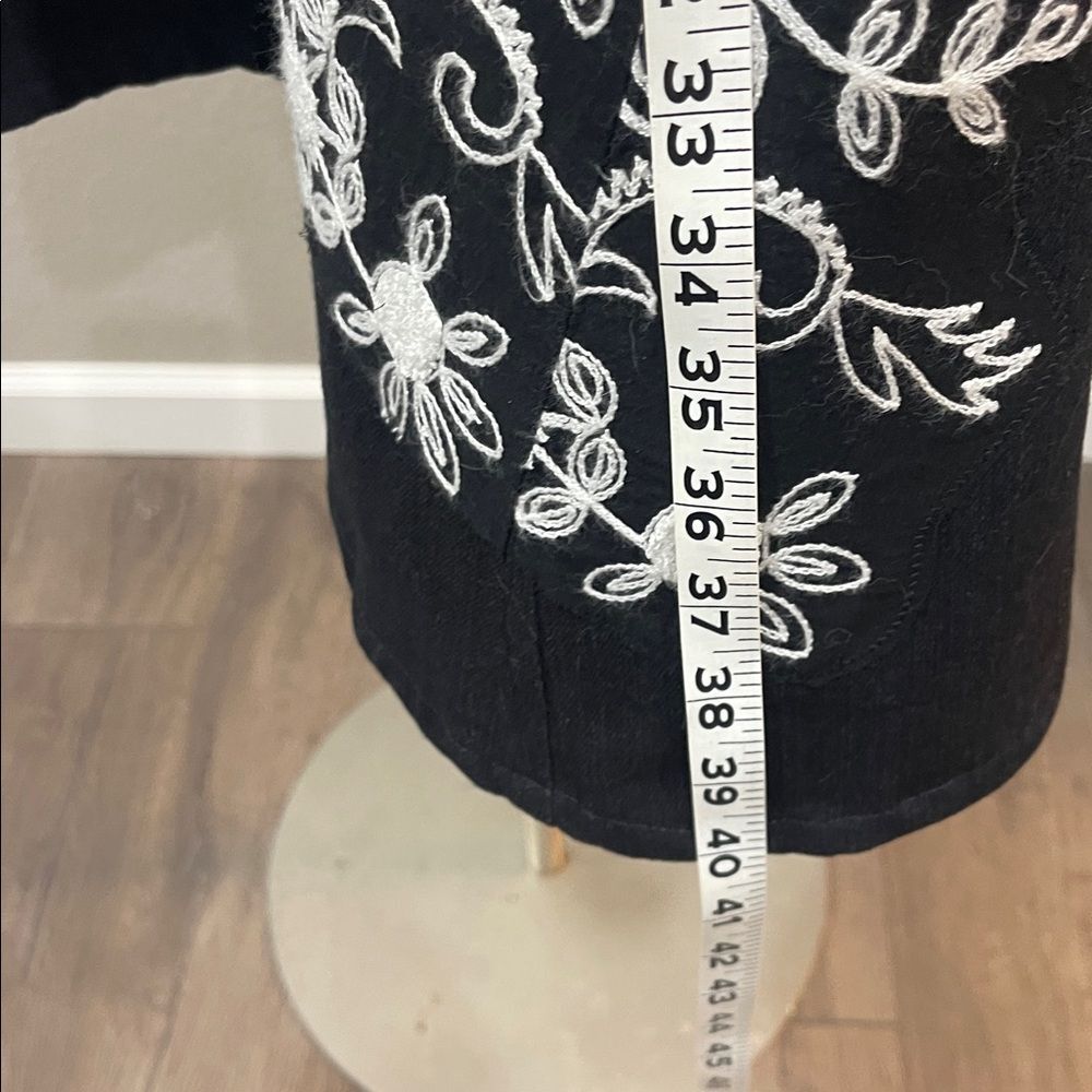 Upcycled Black Denim Jacket with Peplum & Floral Whitework Embroidery. Size M-L - Picture 15 of 15